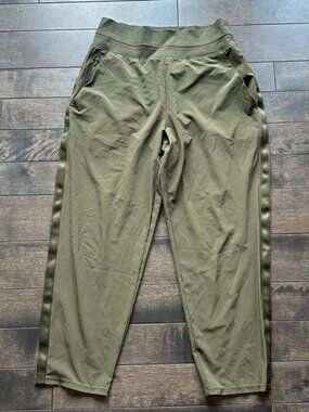 Athleta Brooklyn Cropped Pants